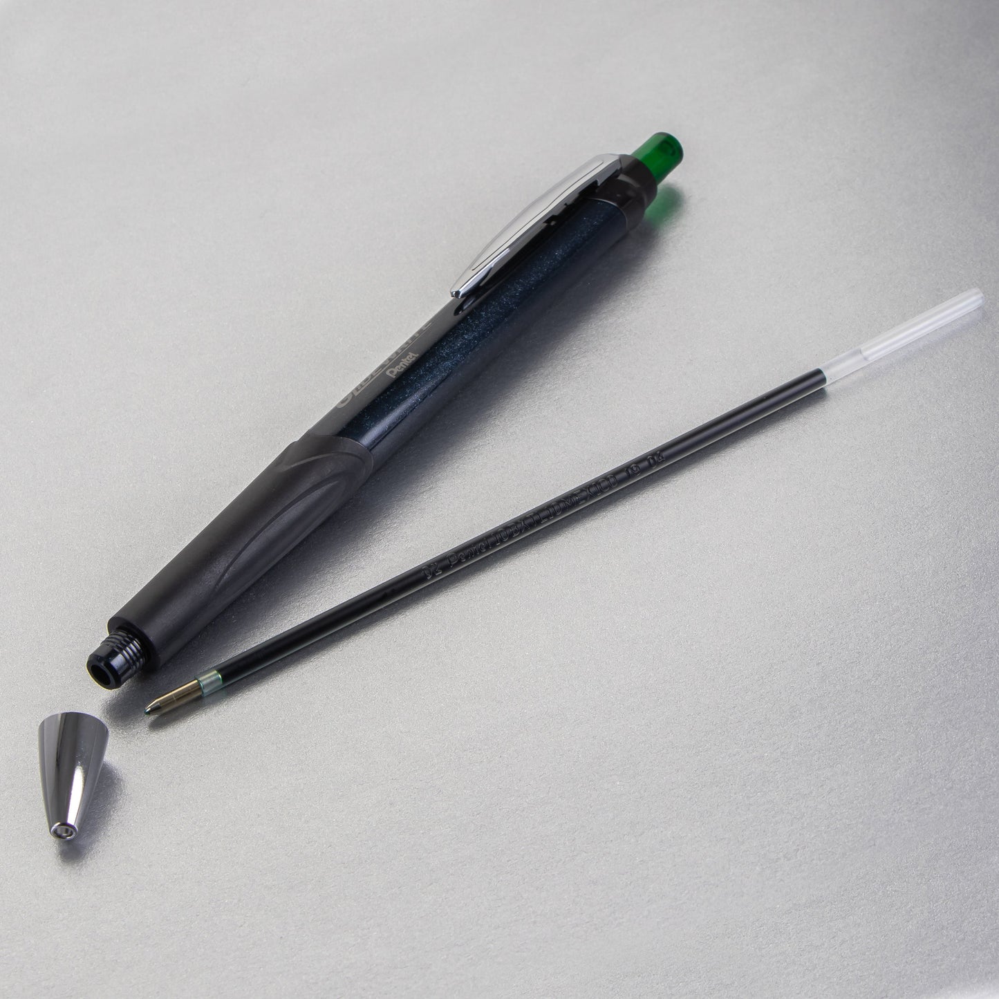 GlideWrite Signature Ballpoint Pen Black Barrel, (1.0mm) Medium line, Green Ink (BX930A-D)